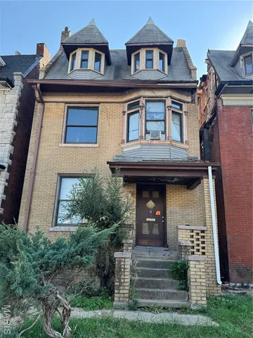 $85,500 | 4614 Newberry Terrace, St. Louis, MO 63113