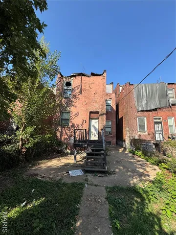 $85,500 | 4614 Newberry Terrace, St. Louis, MO 63113