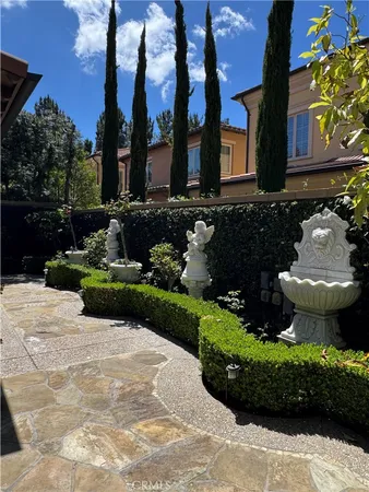 $5,950 | 80 Cipresso, Irvine, CA 92618