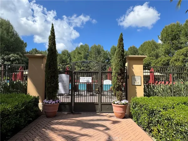 $5,950 | 80 Cipresso, Irvine, CA 92618