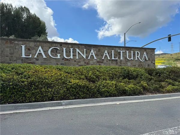 $5,950 | 80 Cipresso, Irvine, CA 92618