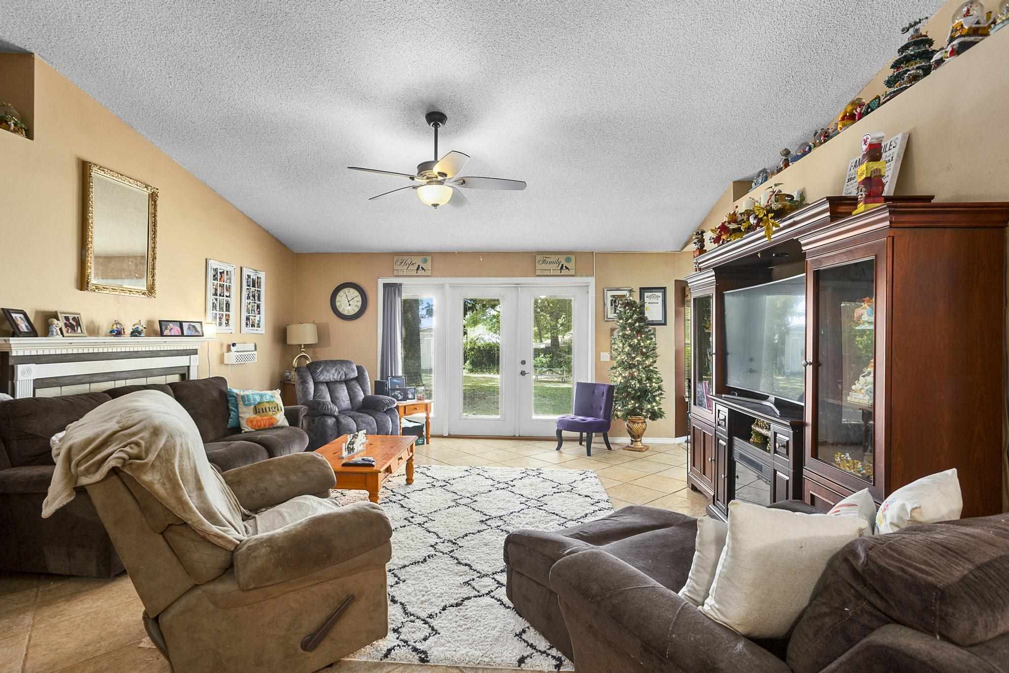 3016 East Kingsfield Road Pensacola, FL 32514 - Photo 3 of 31