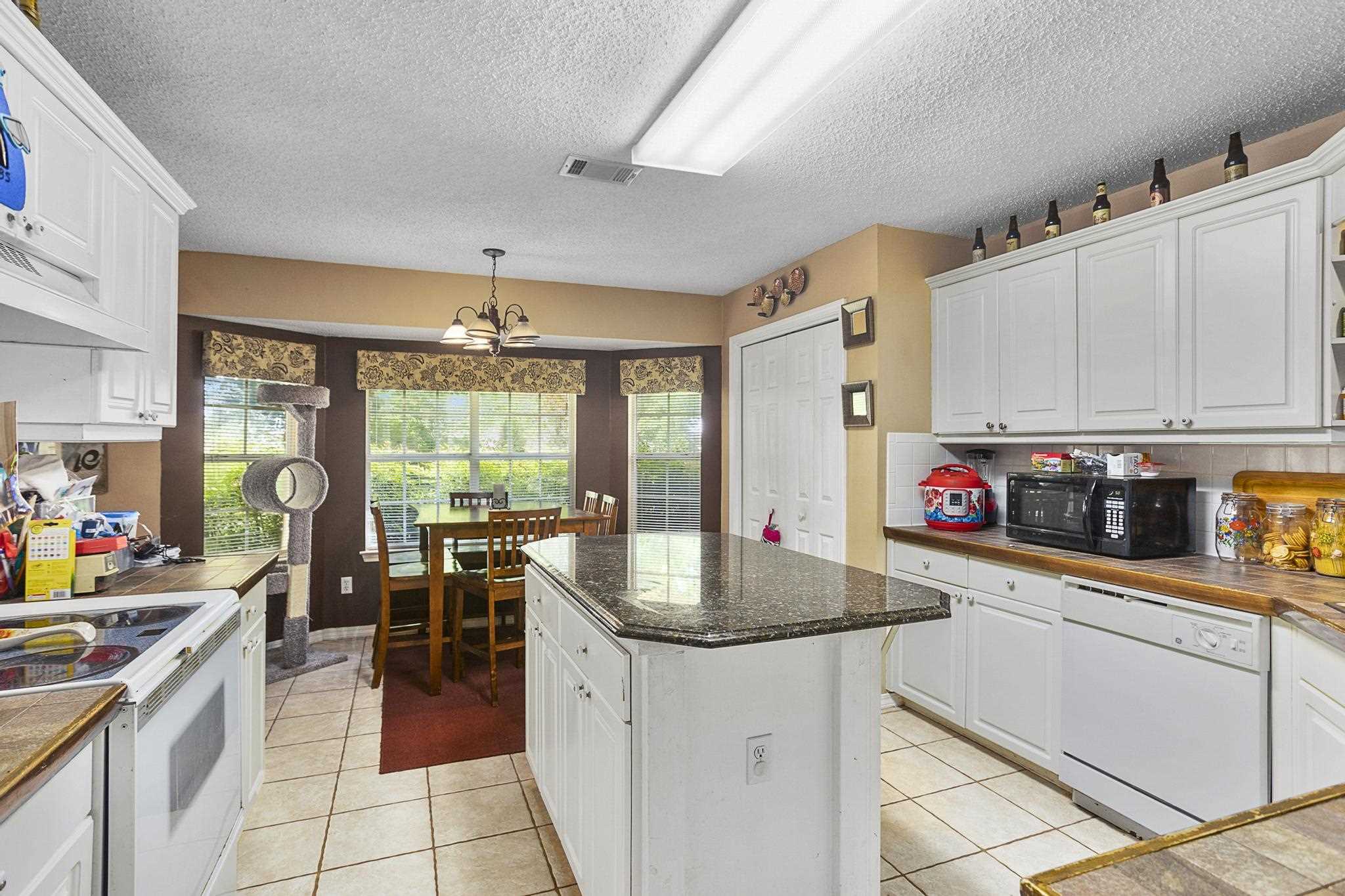 3016 East Kingsfield Road Pensacola, FL 32514 - Photo 9 of 31