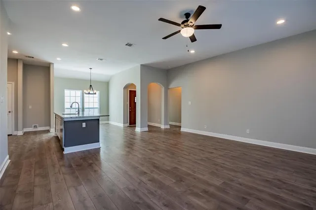 $299,999 | 2816 Farm To Market Road 731, Burleson, TX 76028