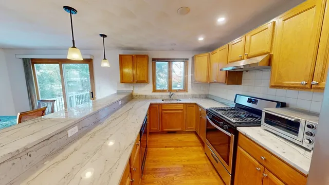 $4,400 | 95 Pleasant Street, Watertown, MA 02472