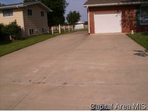 1655 Sandusky Road Jacksonville, IL 62650 - Photo 11 of 12