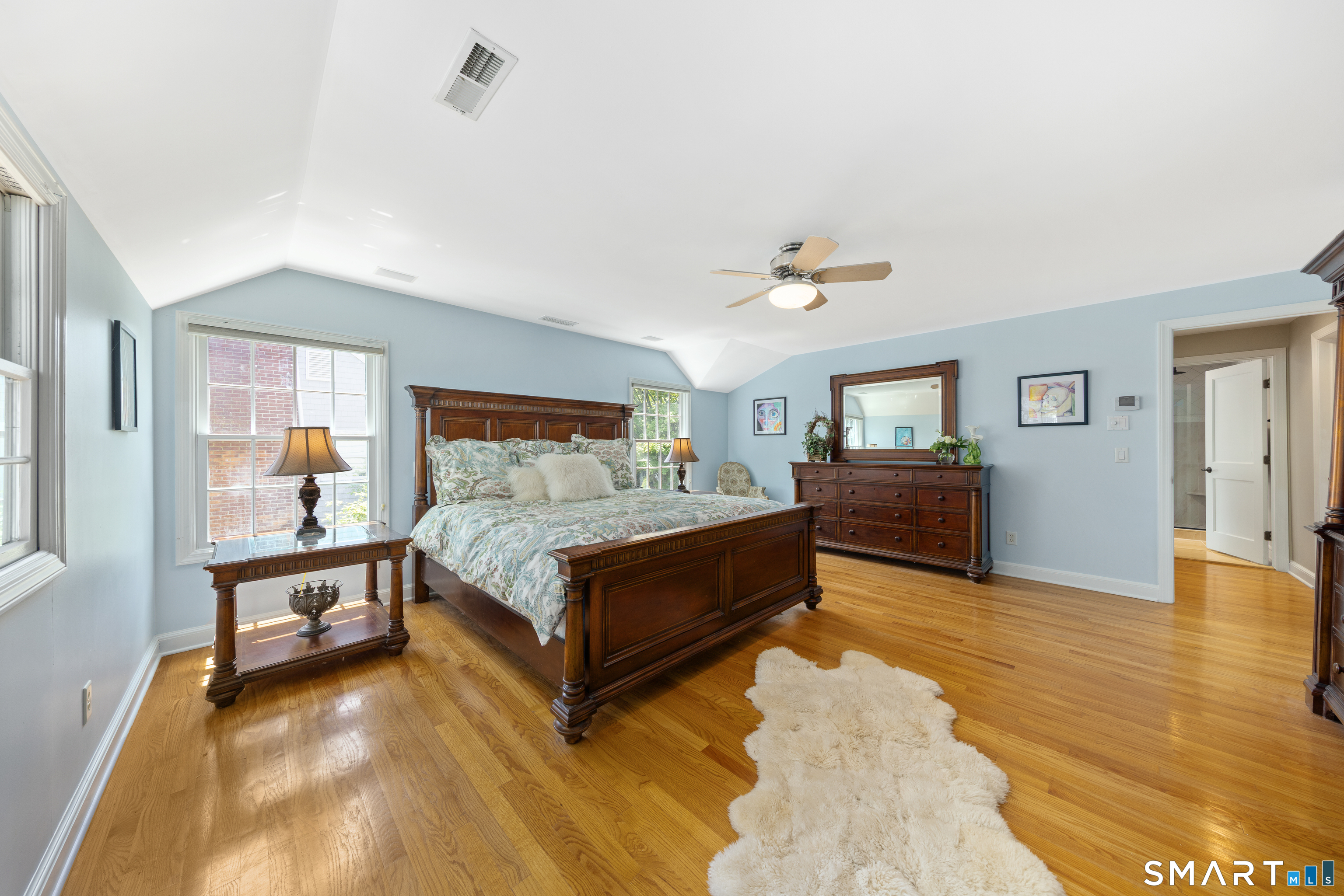 179 Lawrence Road Fairfield, CT 06824 - Photo 18 of 37