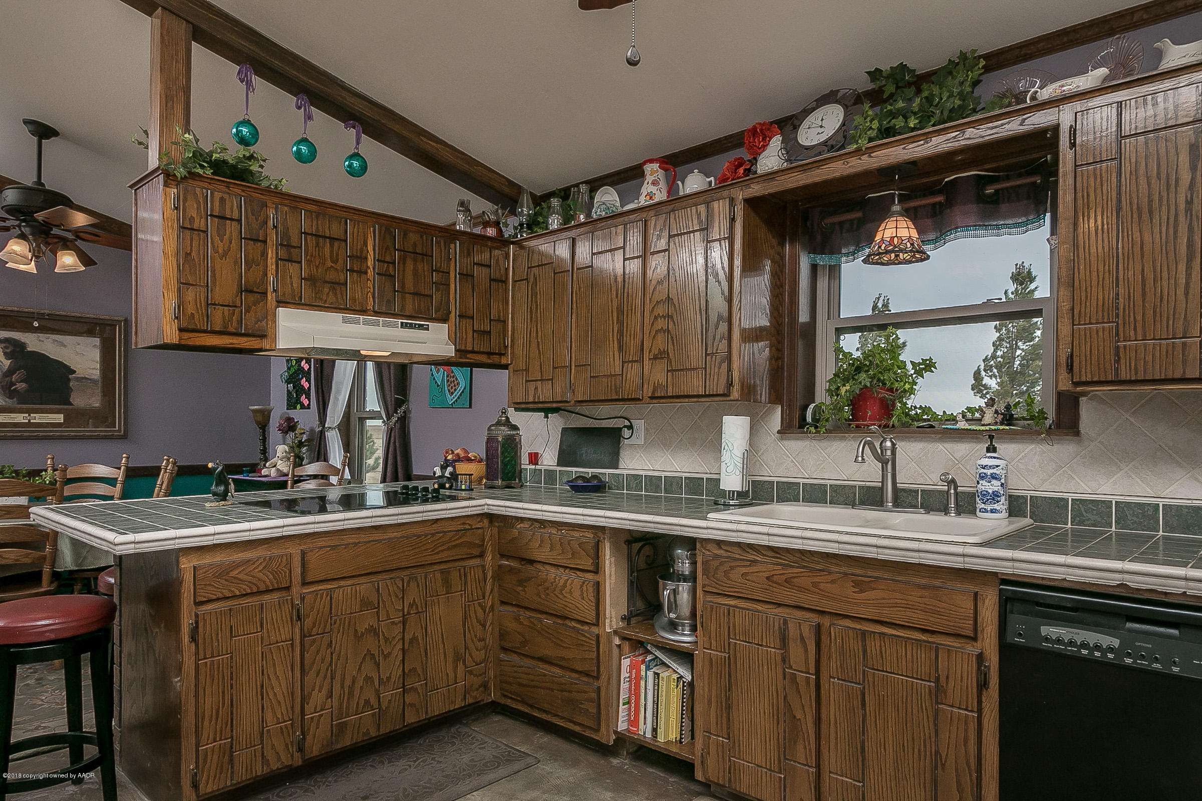 8225 Juliet Road Claude, TX 79019 - Photo 8 of 31 010_Kitchen 2