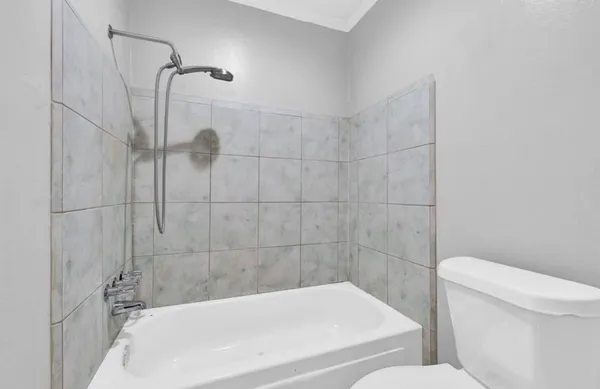 $2,100 | 11807 Stroud Drive, Houston, TX 77072