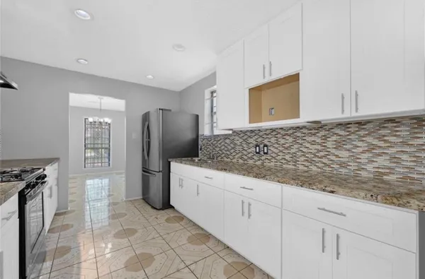 $2,100 | 11807 Stroud Drive, Houston, TX 77072