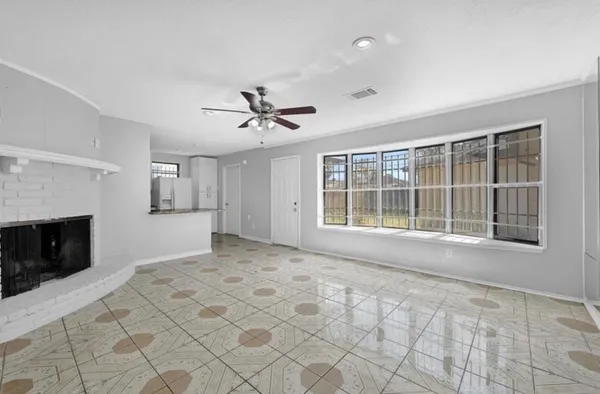 $2,100 | 11807 Stroud Drive, Houston, TX 77072