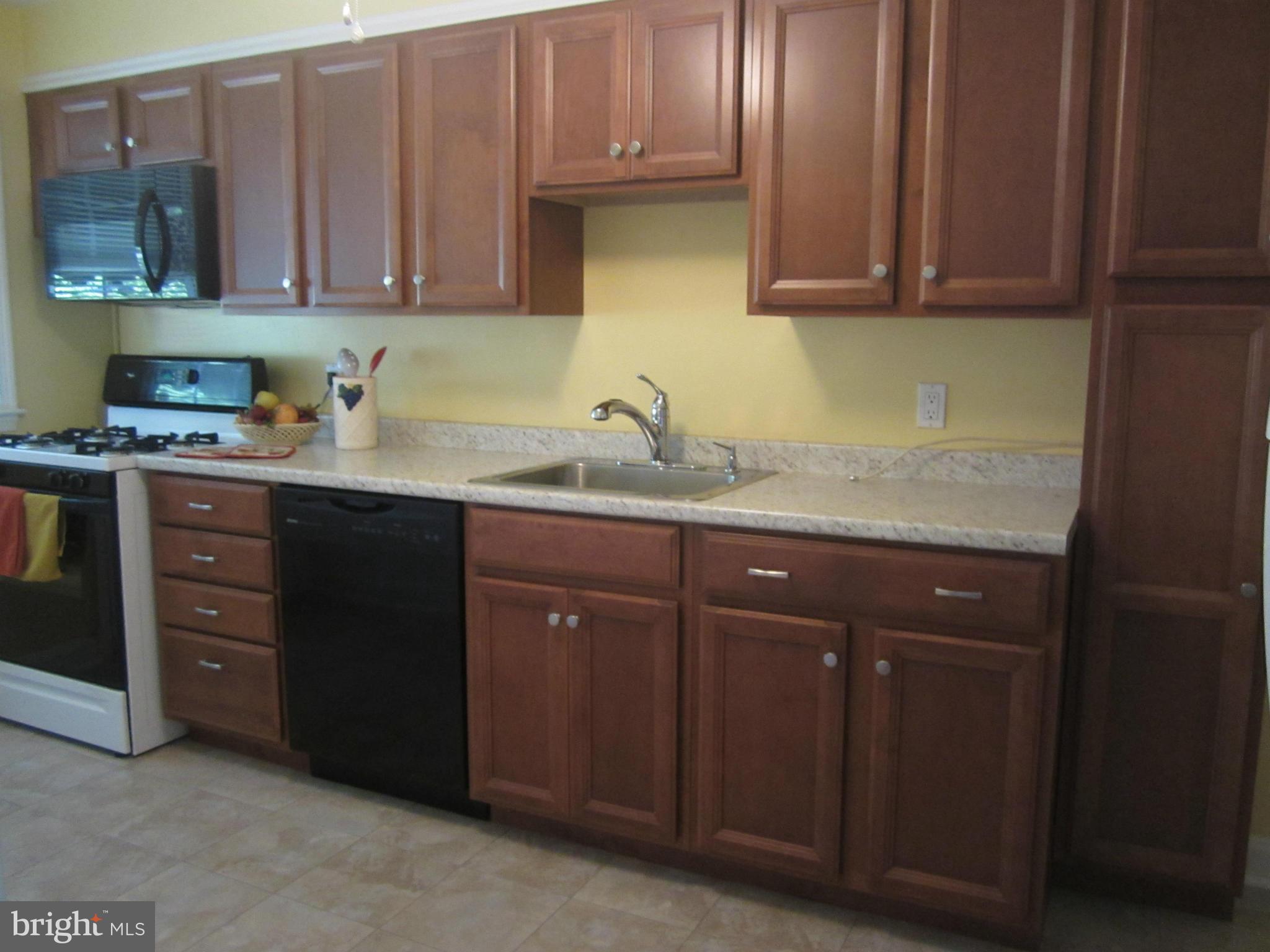 1506 Langford Road Baltimore, MD 21207 - Photo 6 of 18 Kitchen