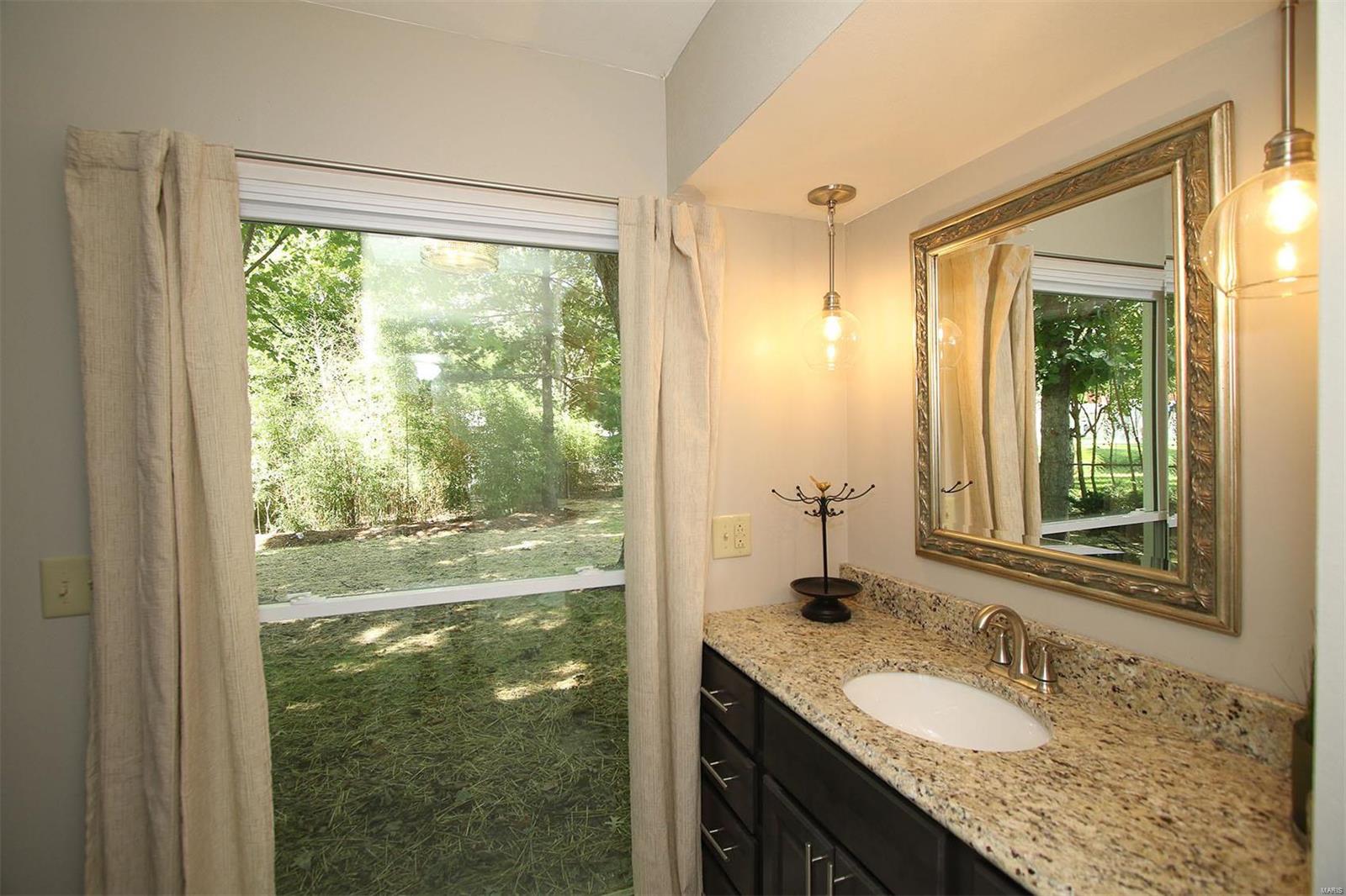 353 Bunker Hill Road Belleville, IL 62221 - Photo 23 of 41 Gallery Image 23