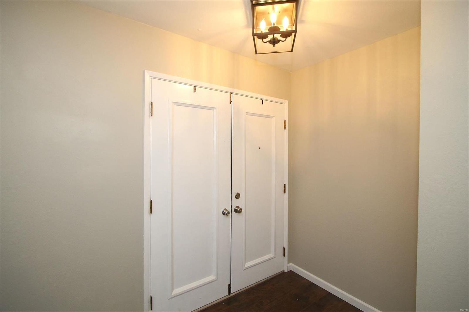 353 Bunker Hill Road Belleville, IL 62221 - Photo 4 of 41 Gallery Image 4