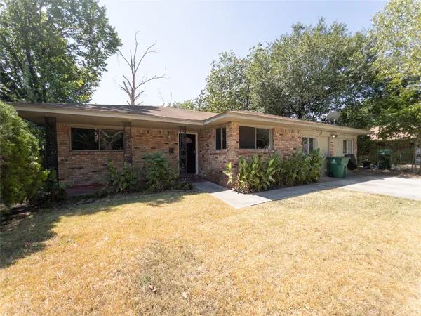 $220,000 | 814 Eastlake Street, Houston, TX 77034