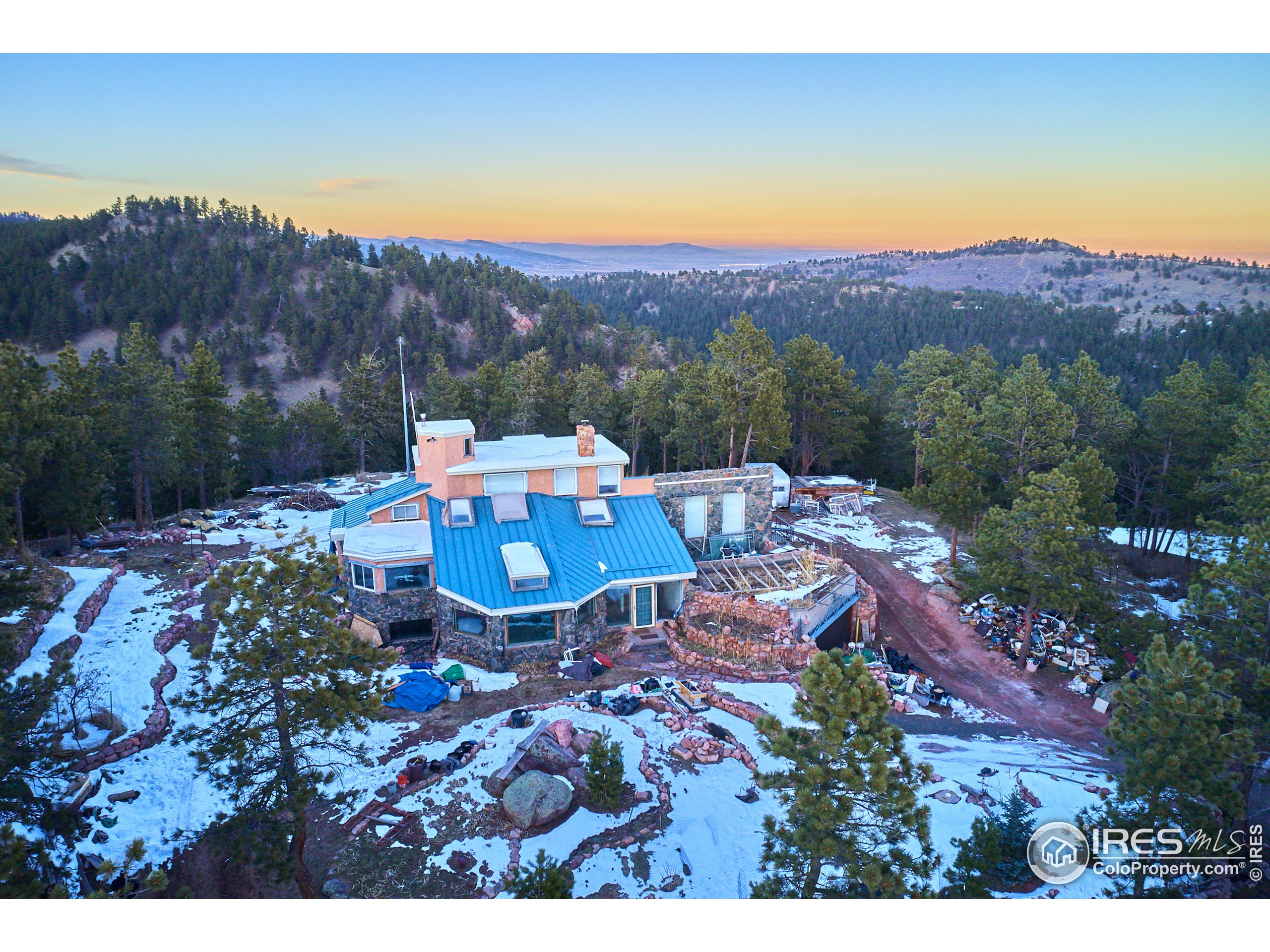 2796 Lee Hill Drive Boulder, CO 80302 - Photo 15 of 28