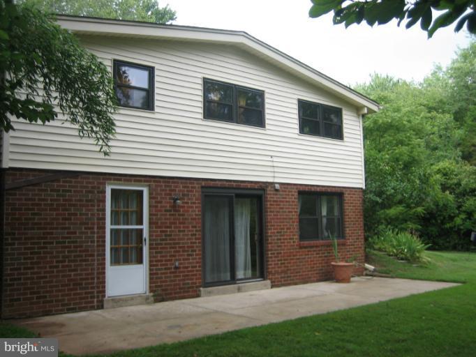 420 Sisson Court Silver Spring, MD 20902 - Photo 11 of 19 Exterior (Rear)
