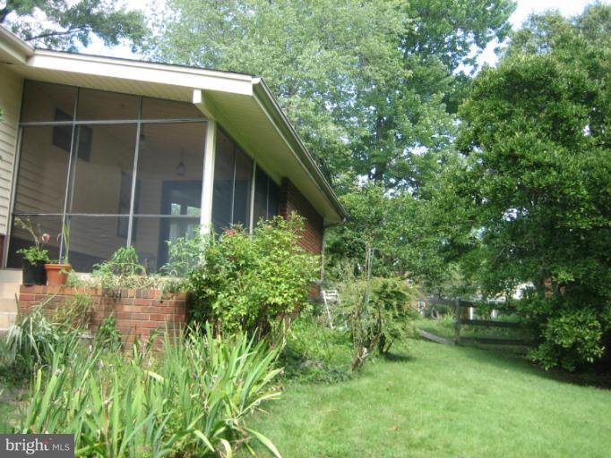 420 Sisson Court Silver Spring, MD 20902 - Photo 15 of 19 Exterior (Rear) Enclosure