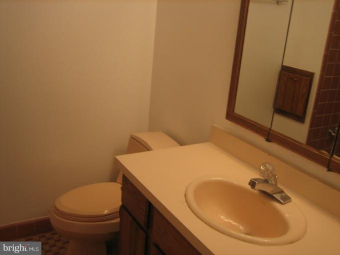 420 Sisson Court Silver Spring, MD 20902 - Photo 6 of 19 Bathroom #2