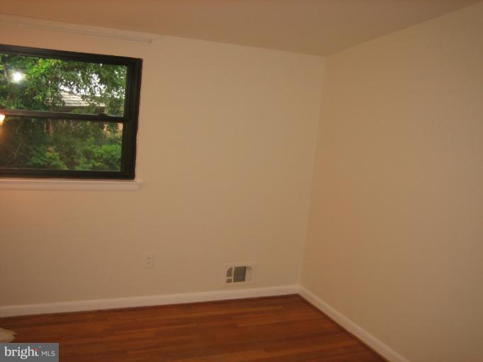 420 Sisson Court Silver Spring, MD 20902 - Photo 10 of 19 Bedroom #4