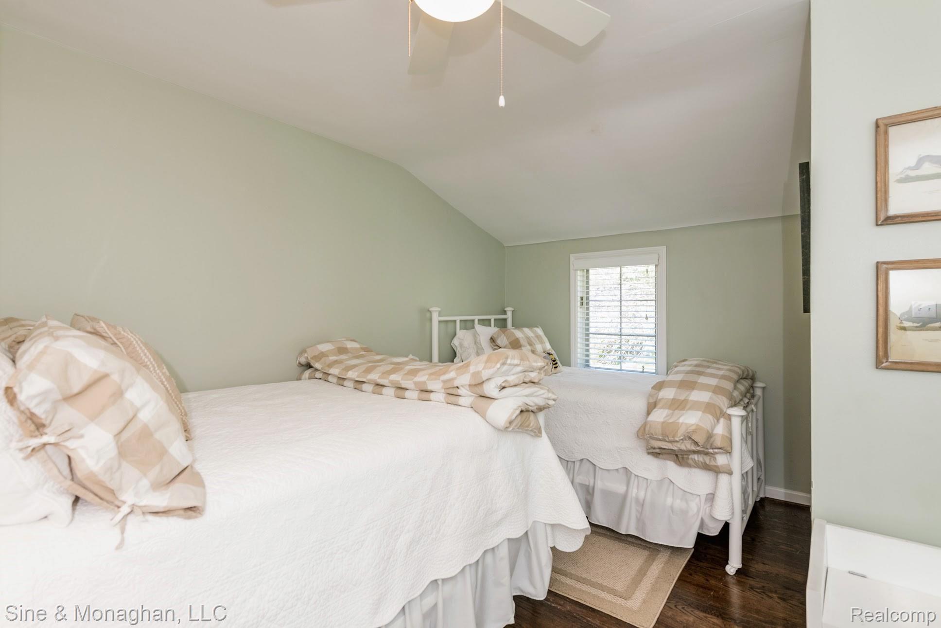 203 Moran Road Grosse Pointe, MI 48236 - Photo 36 of 56 DSC_8747.jpg