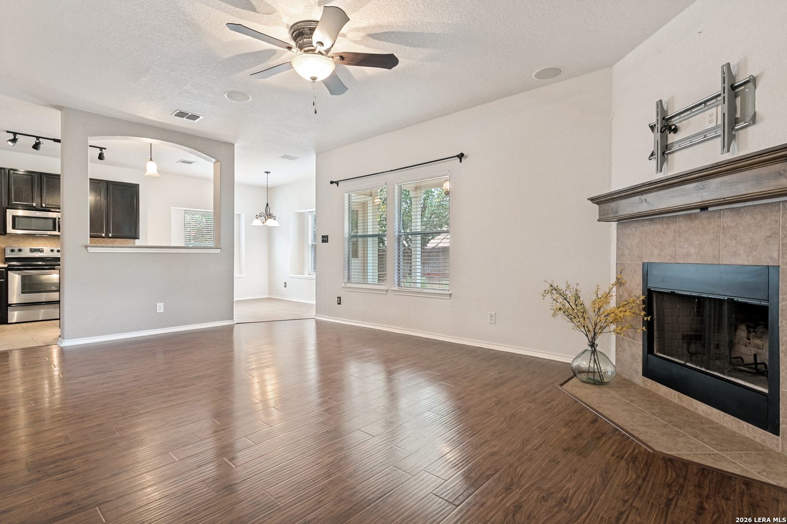 11103 Verbena Path Helotes, TX 78023 - Photo 12 of 25