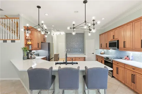 $925,000 | 8503 Laurel Lakes Cove, Naples, FL 34119
