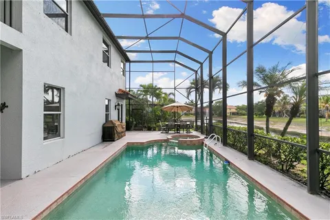 $925,000 | 8503 Laurel Lakes Cove, Naples, FL 34119