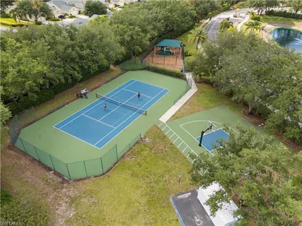 $925,000 | 8503 Laurel Lakes Cove, Naples, FL 34119