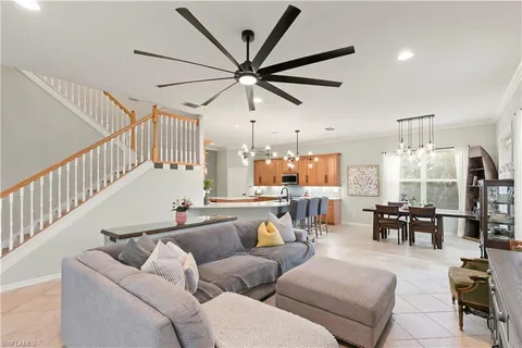 $925,000 | 8503 Laurel Lakes Cove, Naples, FL 34119