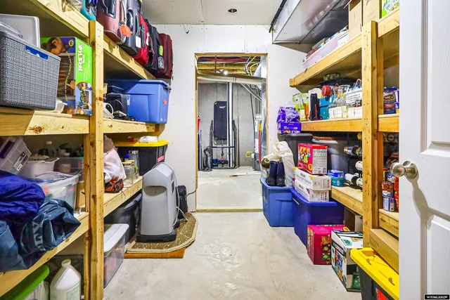 $565,000 | 803 7th Street, Evanston, WY 82930