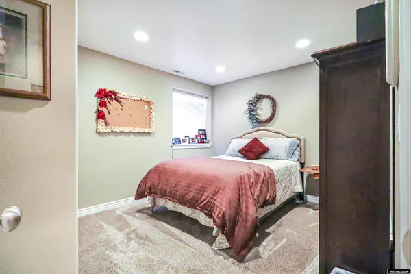 $560,000 | 803 7th Street, Evanston, WY 82930