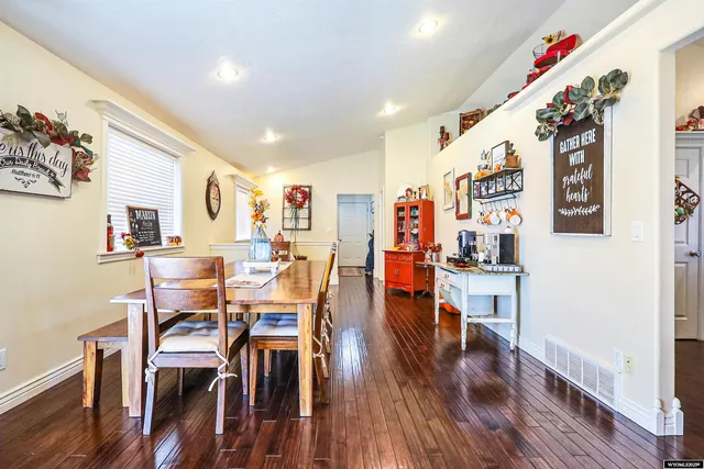 $565,000 | 803 7th Street, Evanston, WY 82930