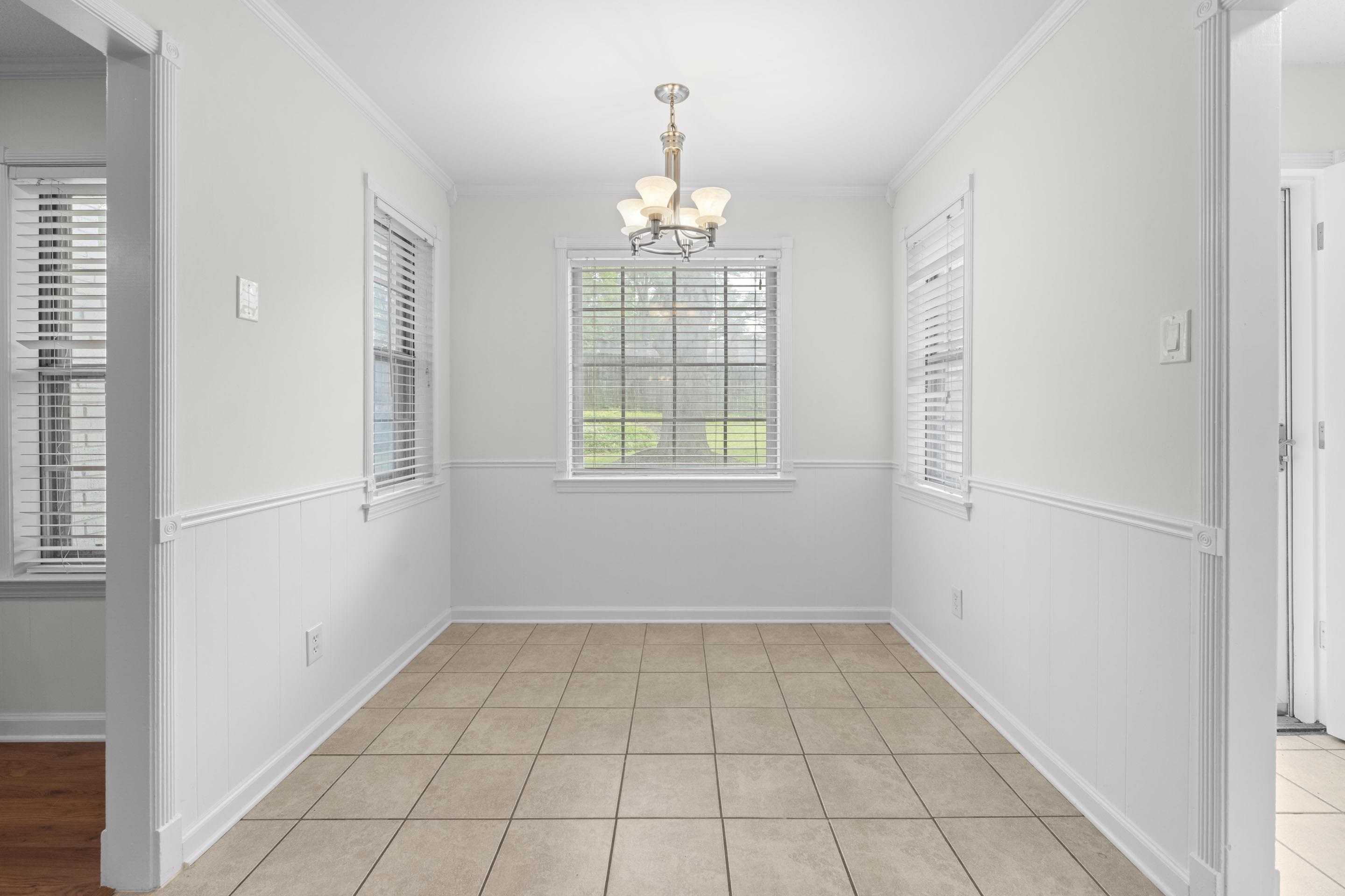 499 Duscoe Street Collierville, TN 38017 - Photo 17 of 38 a view of an empty room with a window