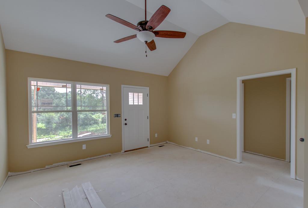 585 Sylvis Road Dickson, TN 37055 - Photo 3 of 22 Gallery Image 3