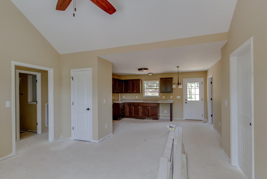 585 Sylvis Road Dickson, TN 37055 - Photo 5 of 22 Gallery Image 5