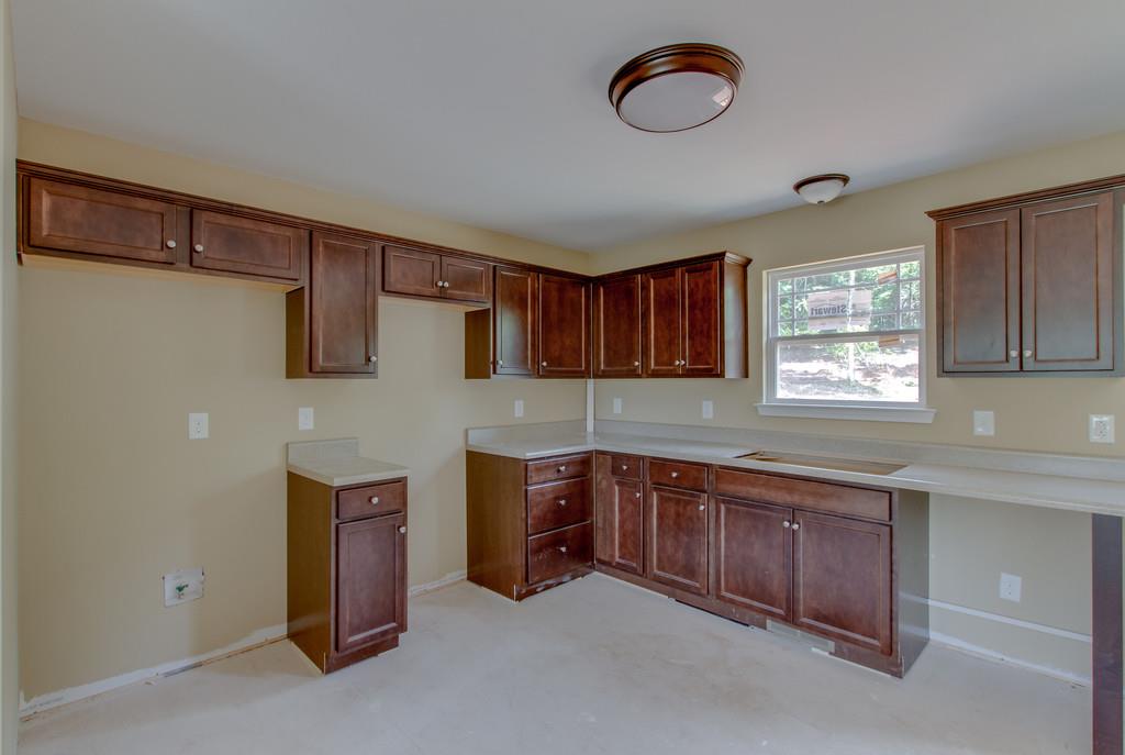 585 Sylvis Road Dickson, TN 37055 - Photo 6 of 22 Gallery Image 6