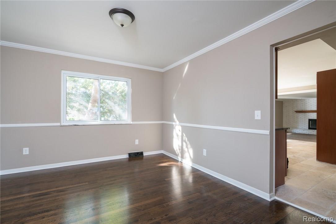 35331 Rhoades Drive Clinton Township, MI 48035 - Photo 14 of 38 DSC01201.jpg