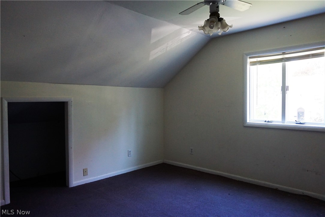 1102 Winston Road Cleveland, OH 44121 - Photo 10 of 13