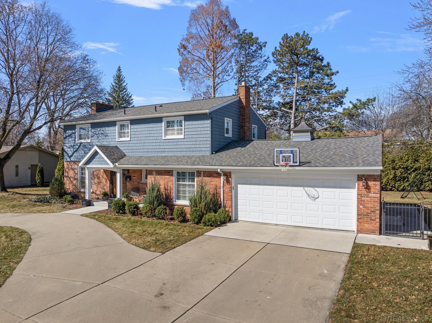 919 Ballantyne Road Grosse Pointe, MI 48236 - Photo 3 of 56 50168943-f7b2a304-ed20-4e79-81da-4dd7ae23095f.JPG