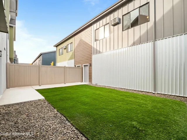 $685,000 | 993 East RR Avenue, Post Falls, ID 83854