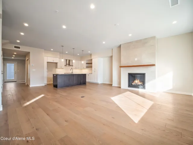 $685,000 | 993 East RR Avenue, Post Falls, ID 83854