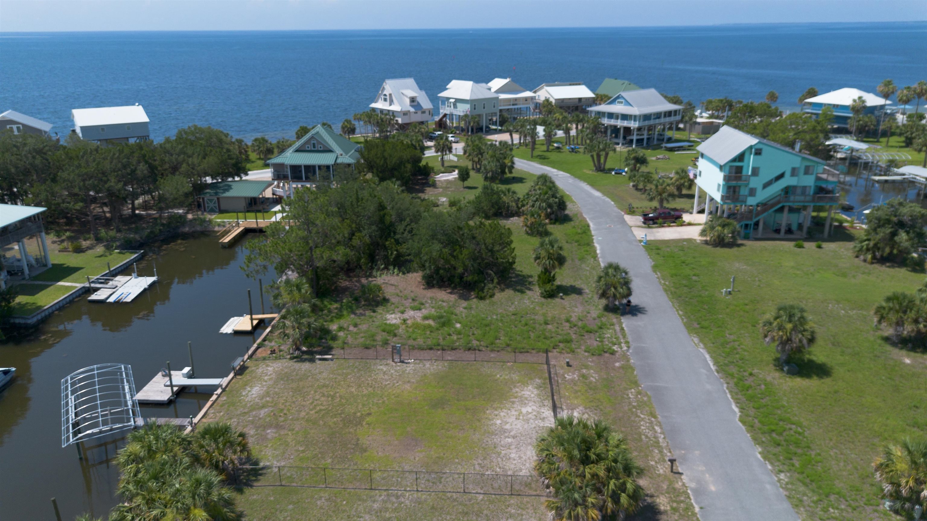 27 Sandy Lane Shell Point, FL 32327 - Photo 2 of 6