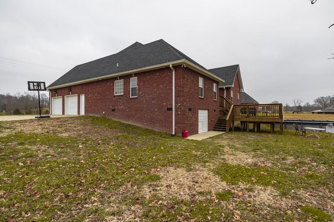 231 Calvert Ridge Road Westmoreland, TN 37186 - Photo 24 of 27 a front view of a house with a yard