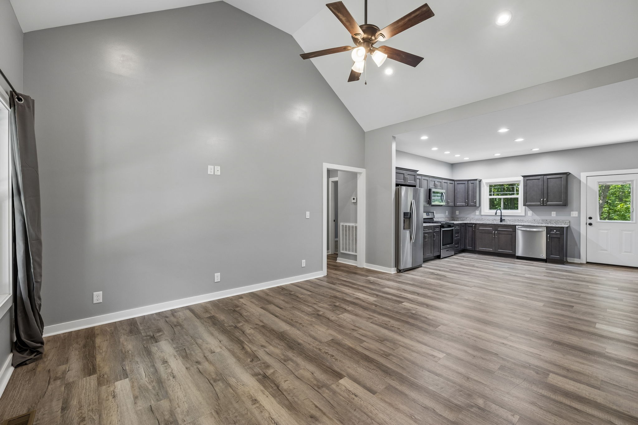 567 Mcelhiney Road Dickson, TN 37055 - Photo 6 of 50