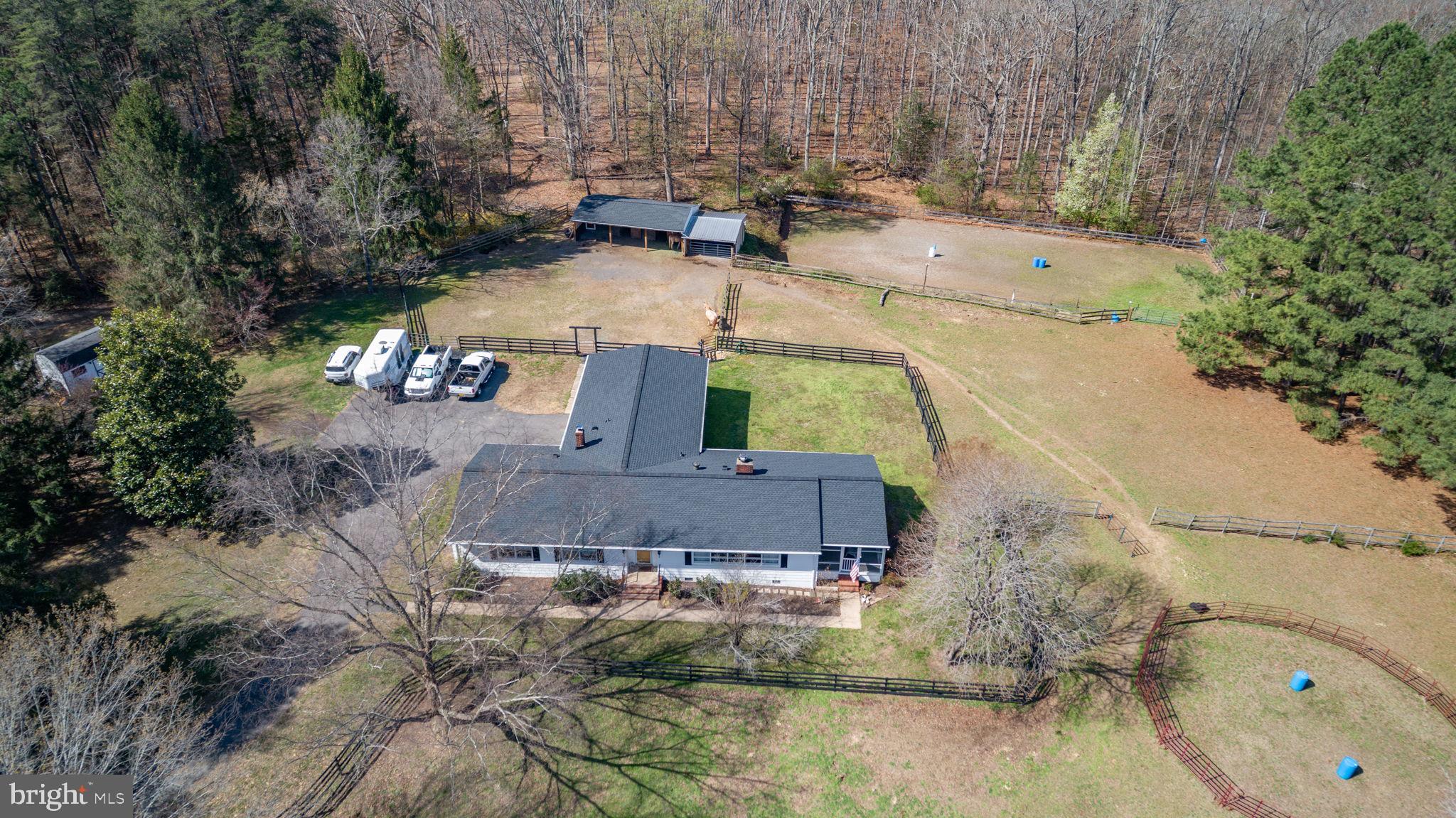 10122 Elys Ford Road Fredericksburg, VA 22407 - Photo 5 of 89