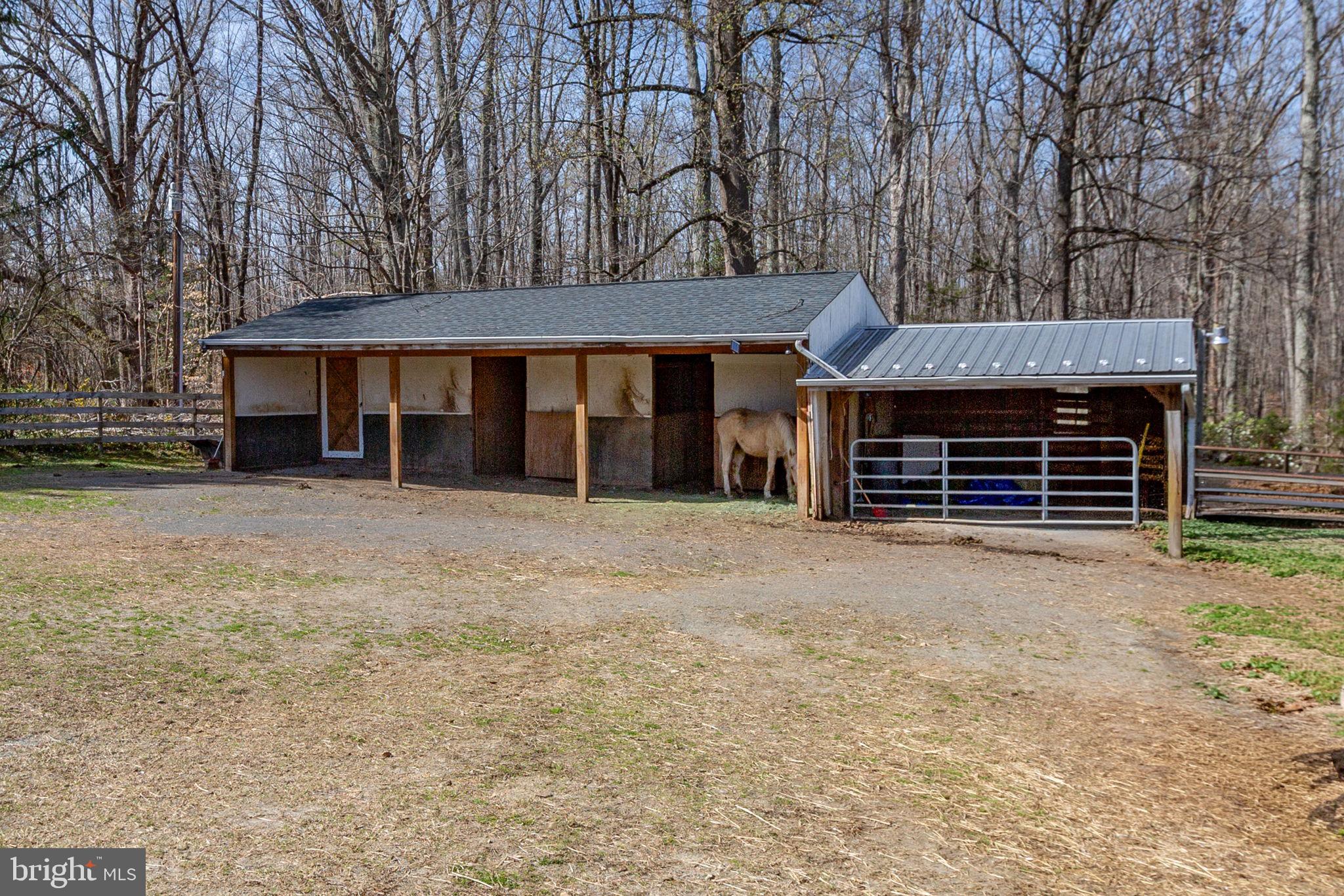 10122 Elys Ford Road Fredericksburg, VA 22407 - Photo 61 of 89 2 stalls, tack room & hay storage