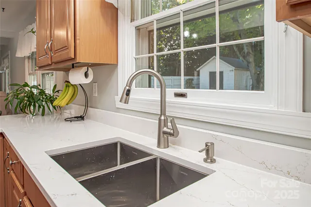 $515,000 | 7433 Quail Ridge Drive, Charlotte, NC 28226