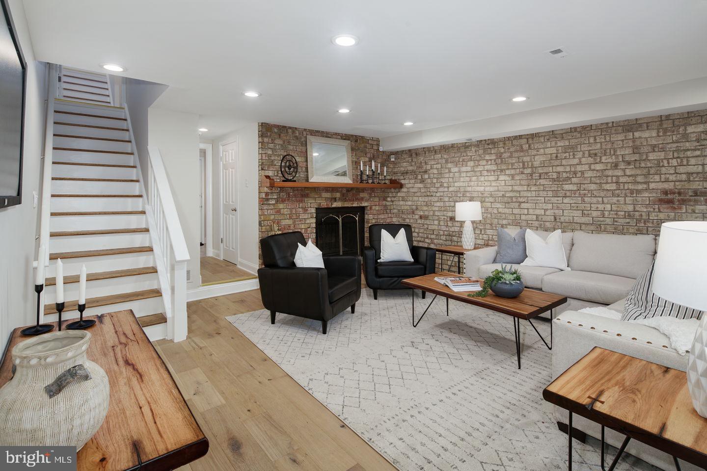 802 Pine Street, Unit A Philadelphia, PA 19147 - Photo 22 of 37 2nd Living Area with Fireplace