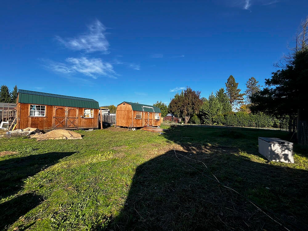 2664 Leonard Road Grants Pass, OR 97527 - Photo 18 of 24 18